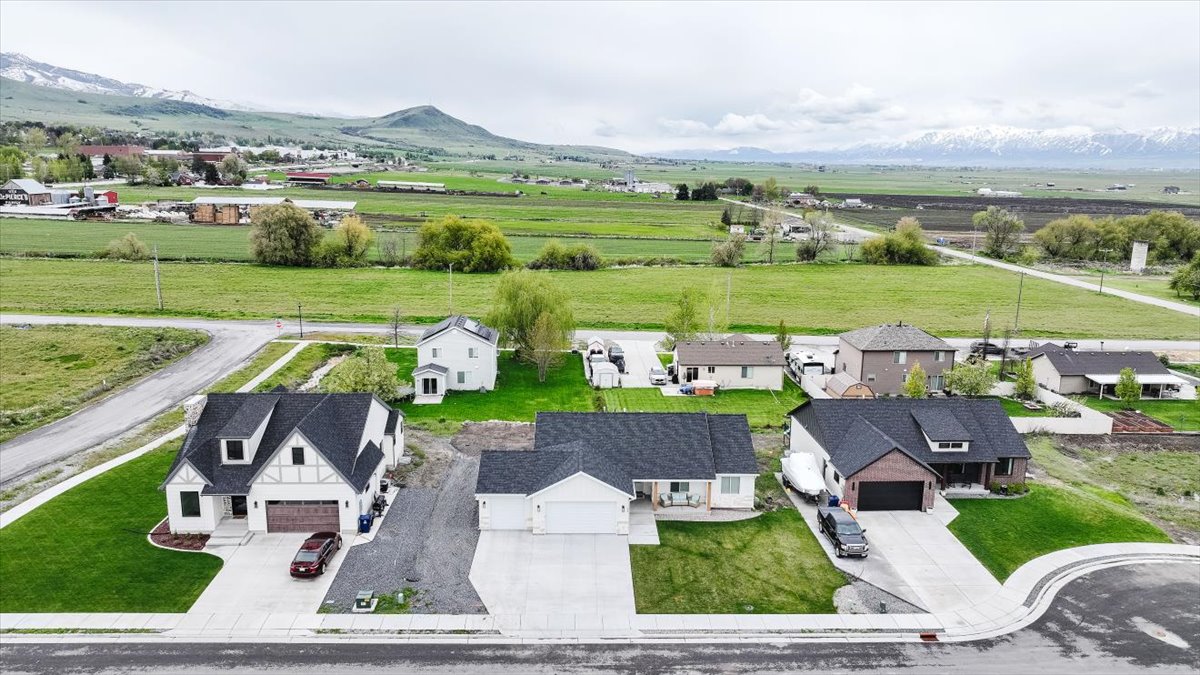Aerial perspective of suburban area featuring mountains
