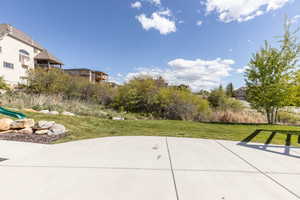 View of patio / terrace featuring a residential view