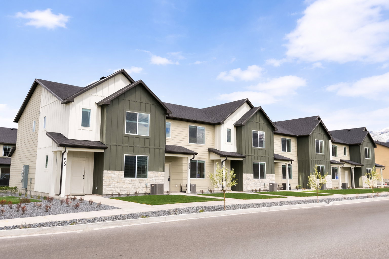 853 W ALTURA VISTA LN Logan UT 84321