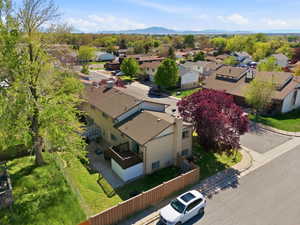 Aerial view of residential area with a mountain backdrop