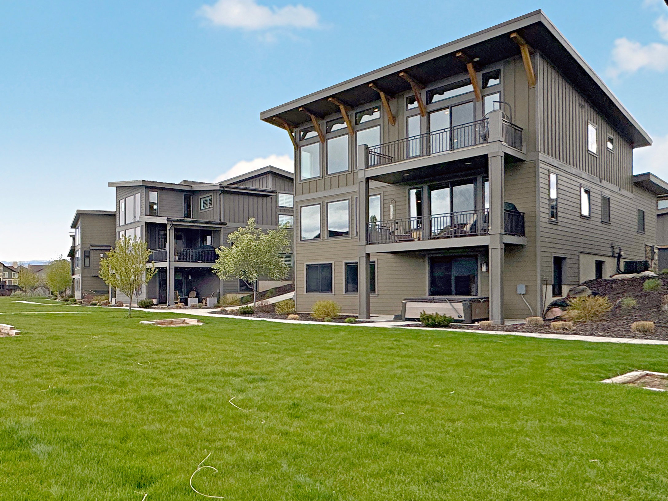 SHORT TERM RENTALS ALLOWED - PERFECT FOR INVESTMENT PROPERTY
