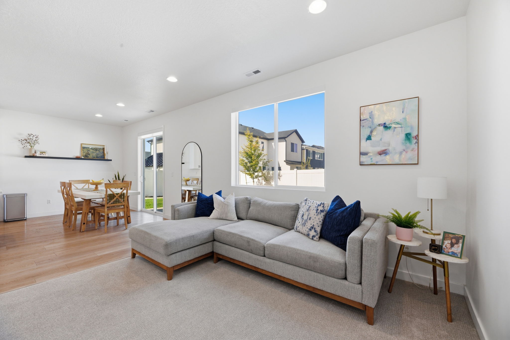 Great Room off the Beautiful Kitchen w/Island & Dining Area