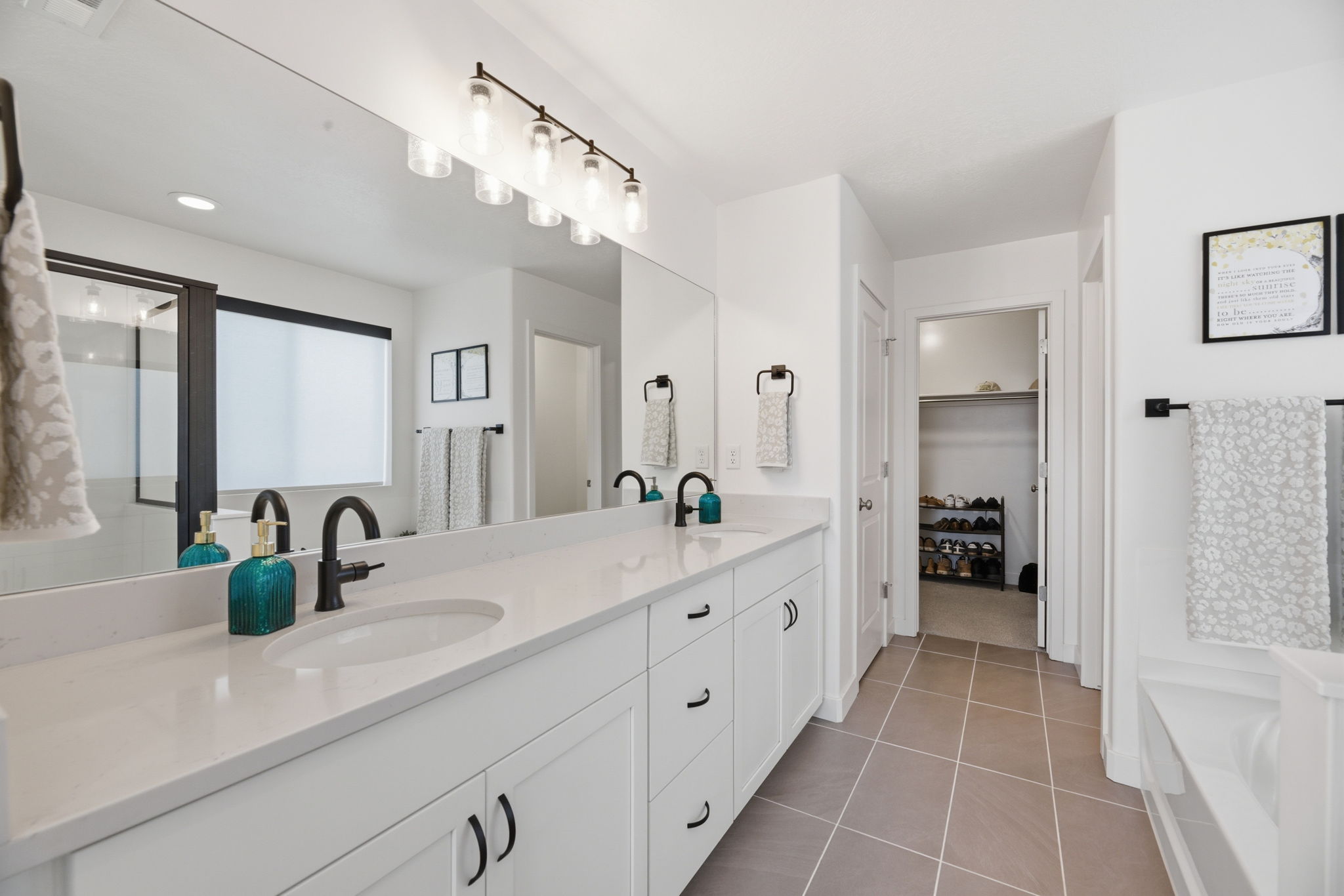 Primary Suite Bathroom