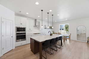 Beautiful Kitchen w/Island & Dining w/Great Room Area