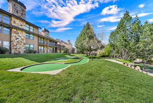 interior golfing amenity