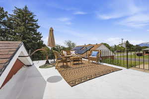 Rooftop deck above garage!