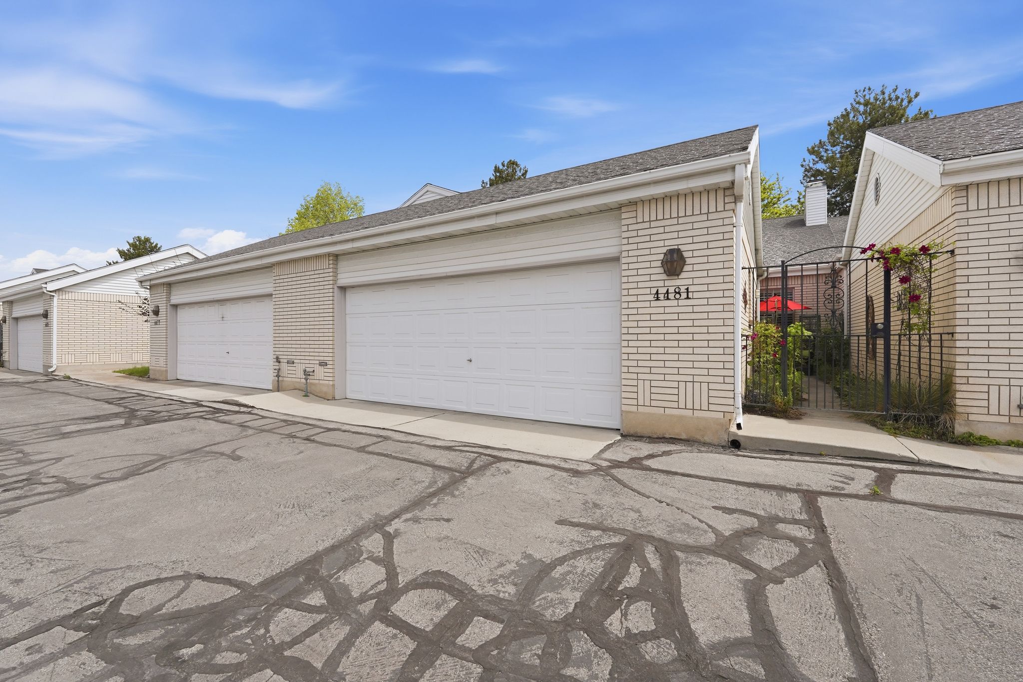 Garage featuring a gate