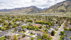 Aerial perspective of suburban area with mountains