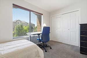 Bedrooms can host 1 larger bed or two twin beds