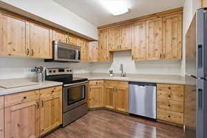 Includes flatware, dishes, cooking pans, panini & waffle makers and much more!