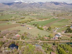 Overview of rural landscape with a mountainous background