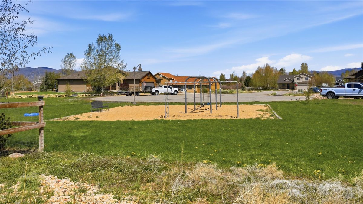 View of community featuring a mountain view