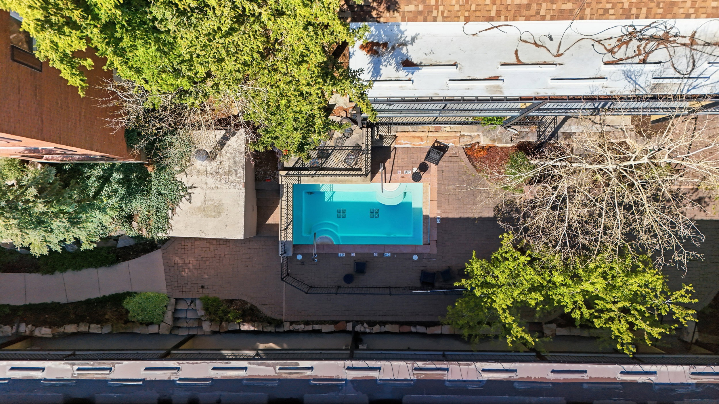Bird's eye view of a pool area