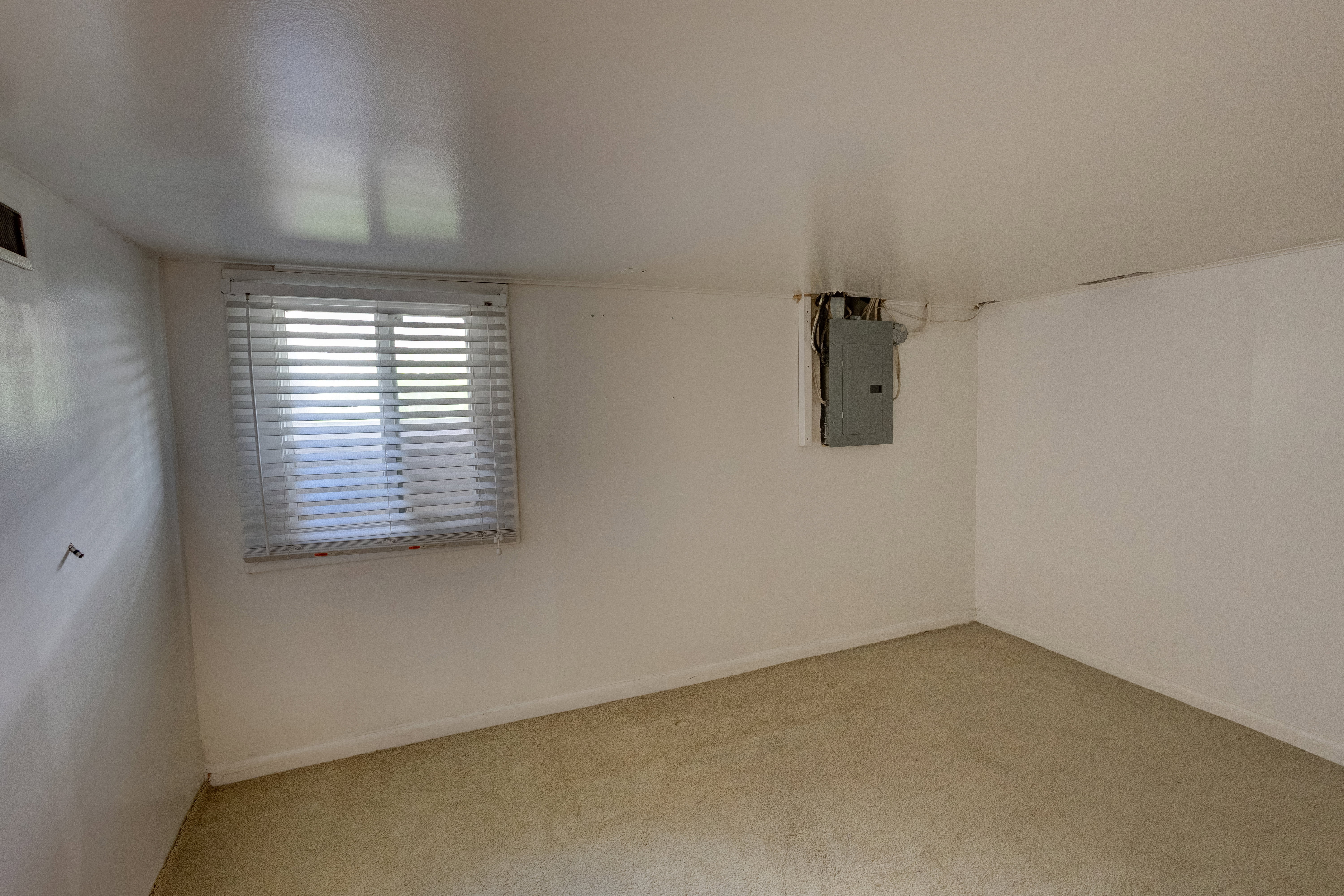 Optional basement bedroom.