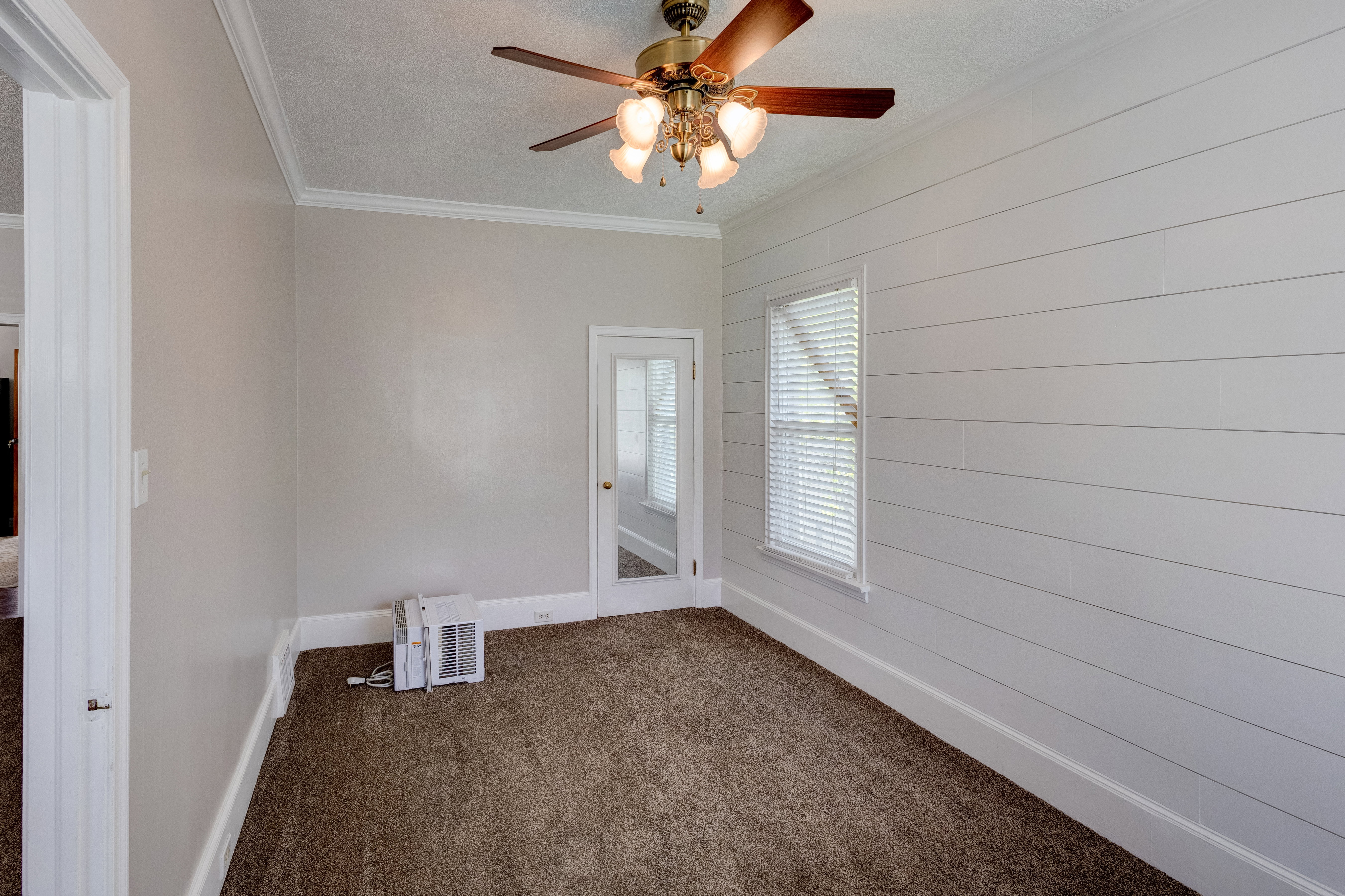 Main bedroom.