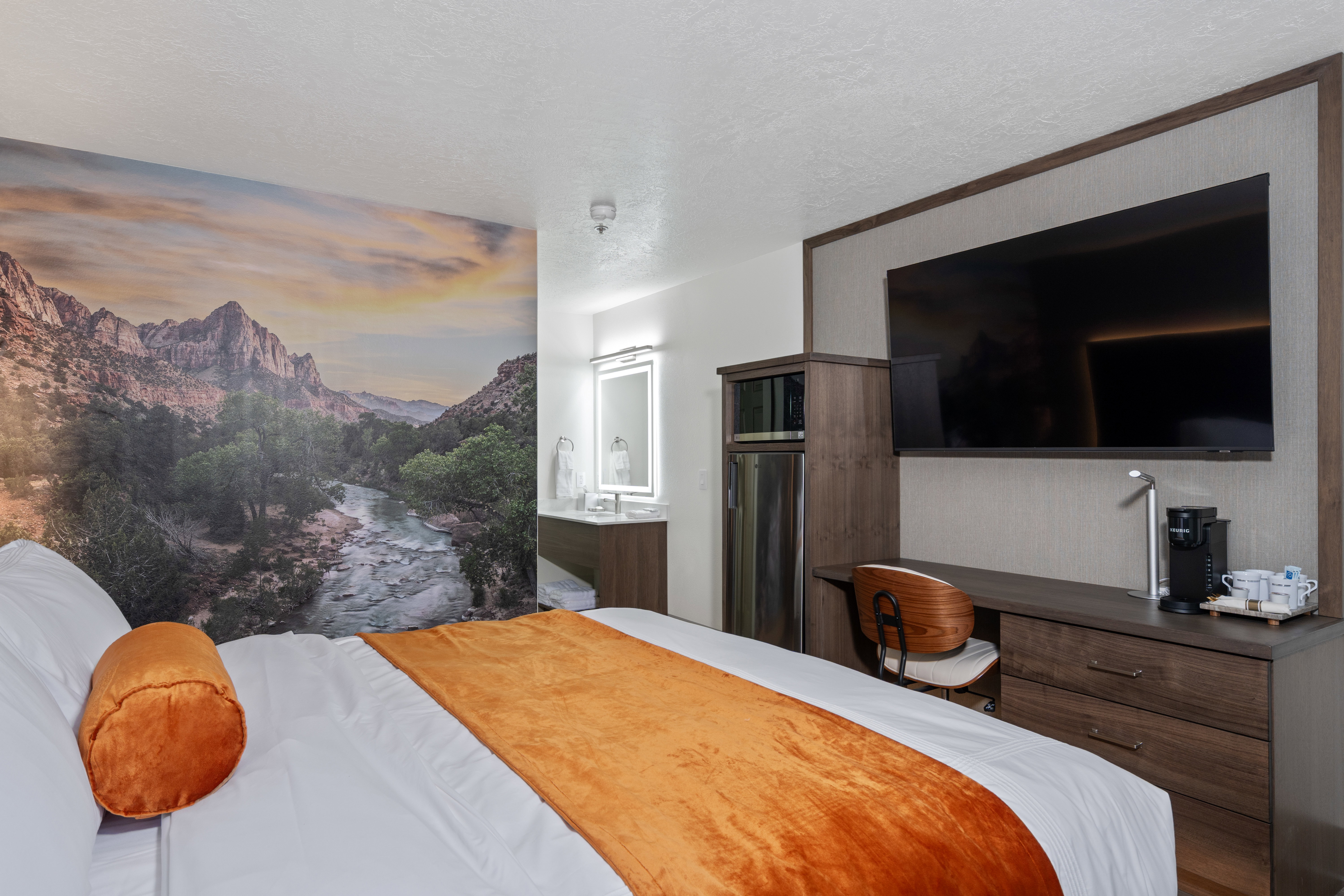 Bedroom with a textured ceiling