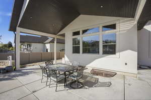 Covered patio off the dining area perfect for entertaining