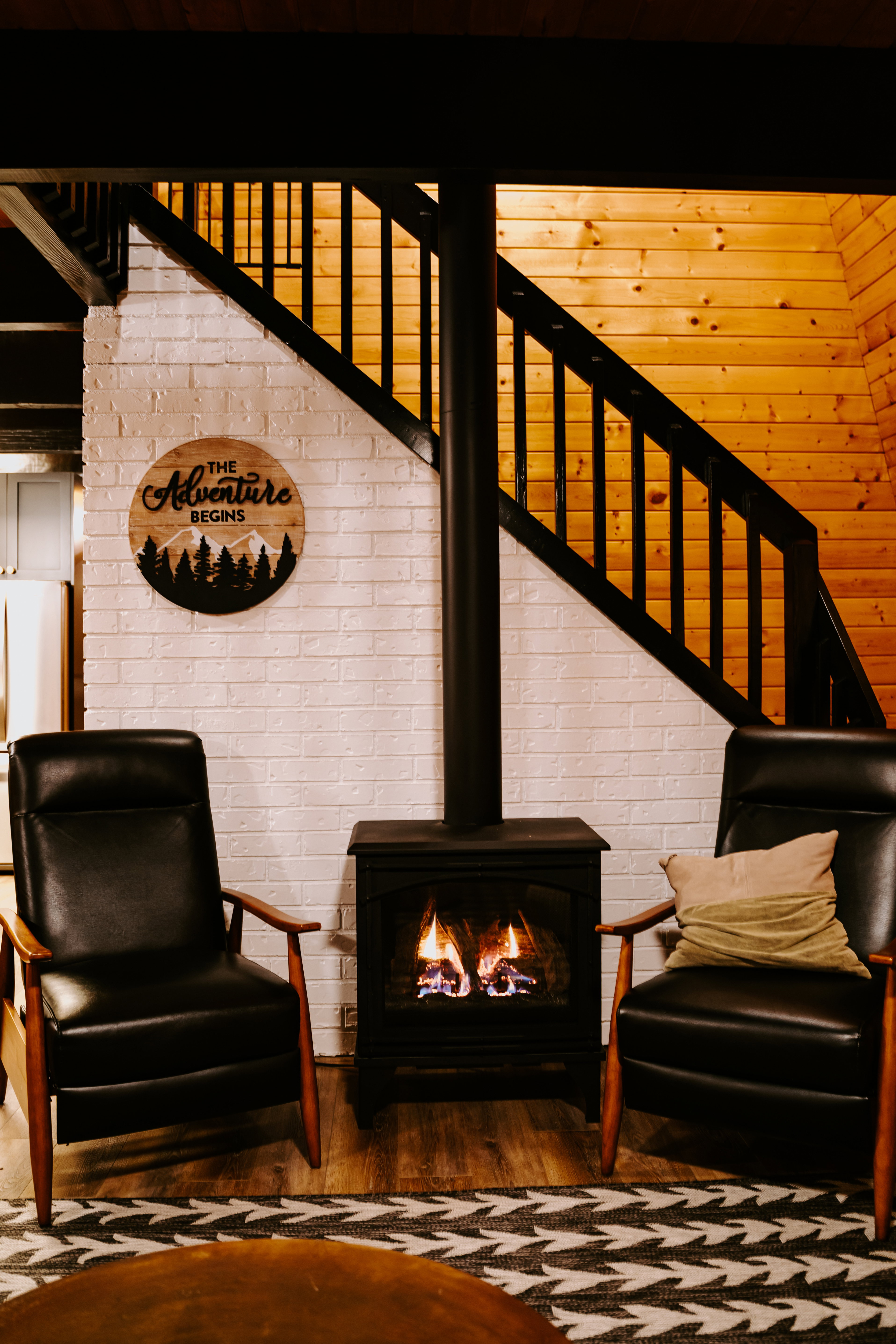 Sitting room with wood finished floors and wooden ceiling