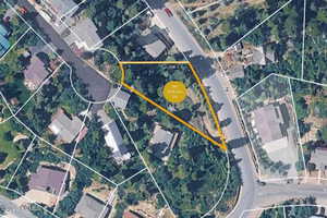 Map / location featuring property parcel outlined