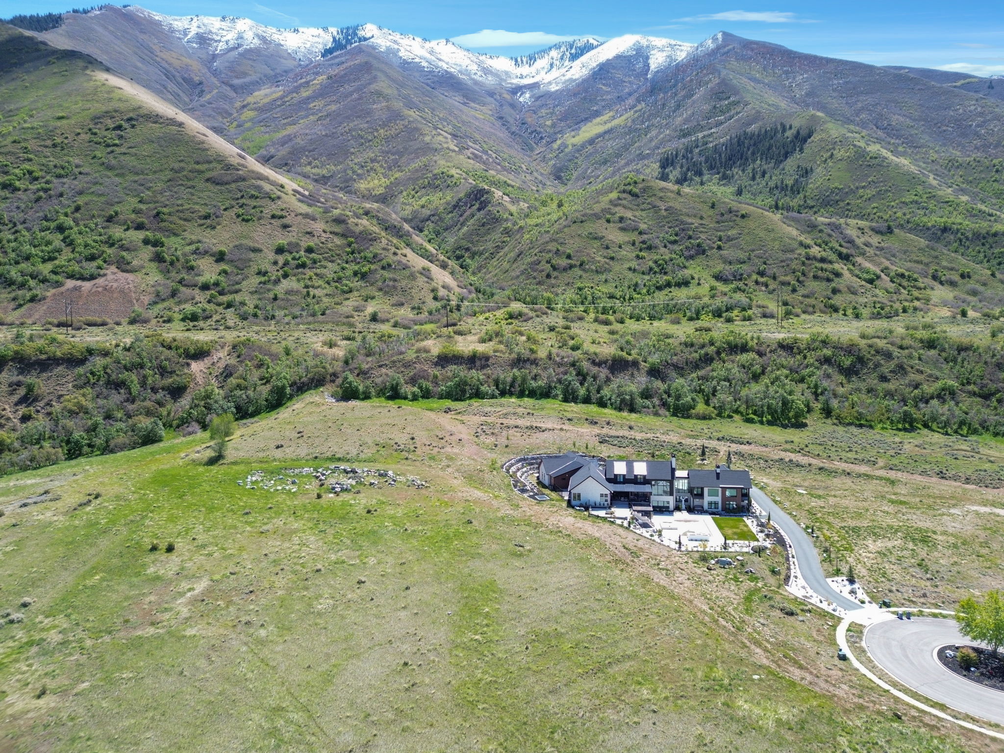Overview of rural landscape with mountains