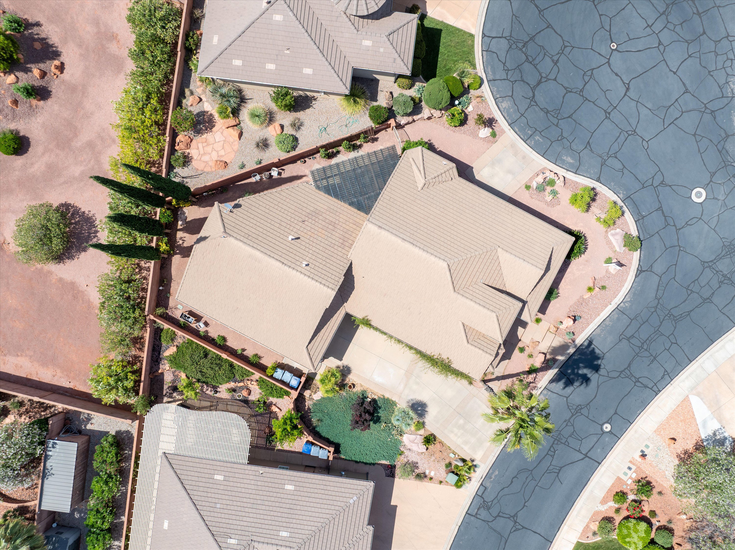 View from above of property with property boundaries highlighted