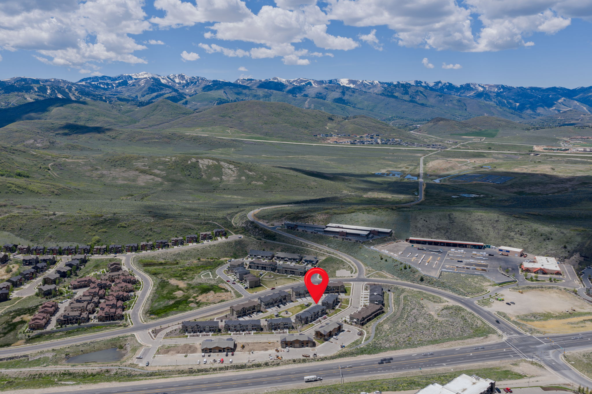 View of property location featuring a mountainous background