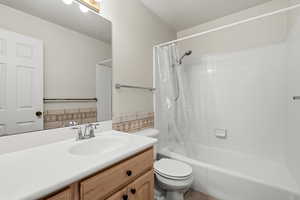 Main bathroom