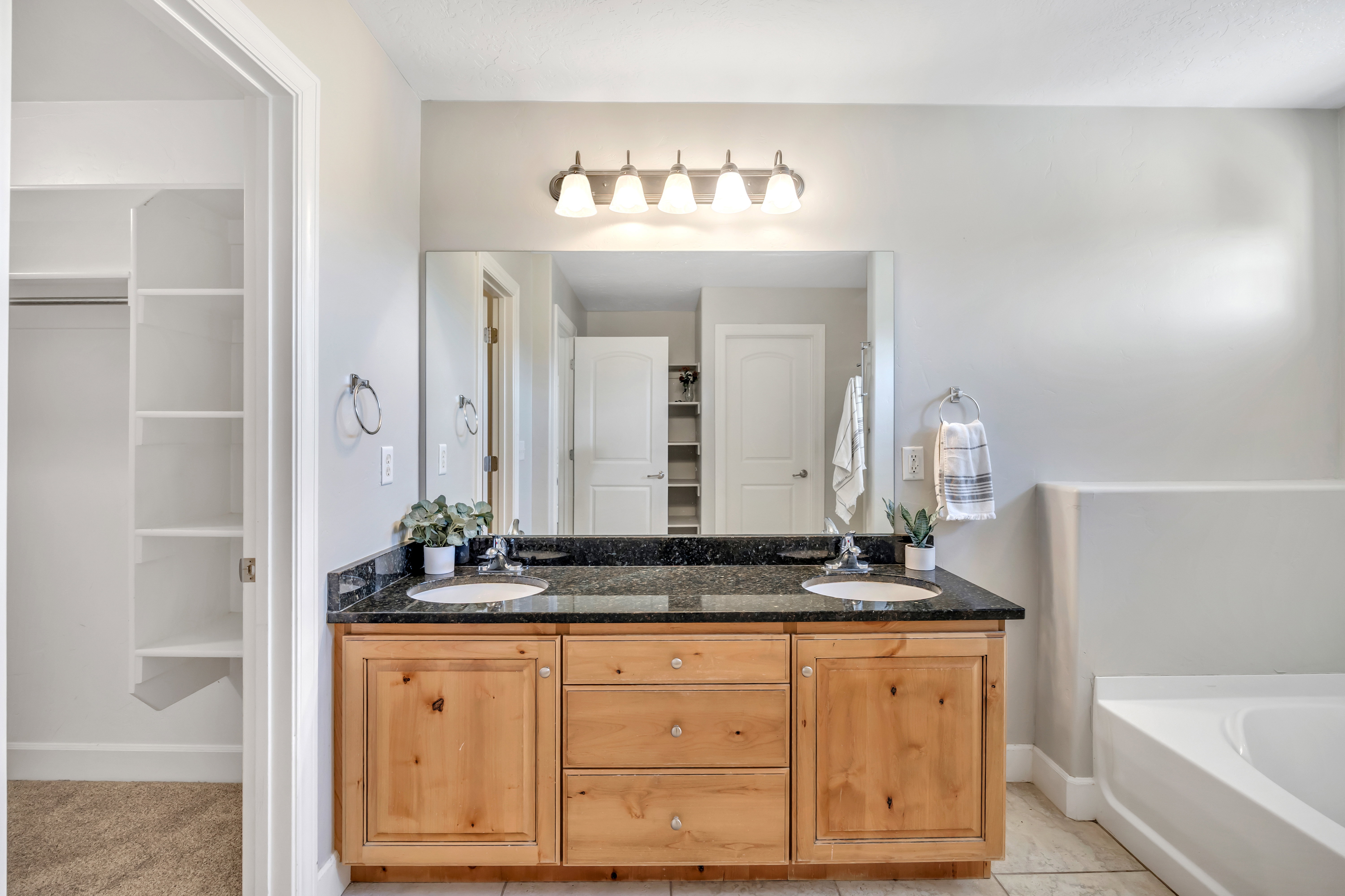 Double vanity