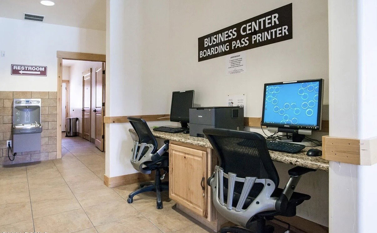 Clubhouse business center