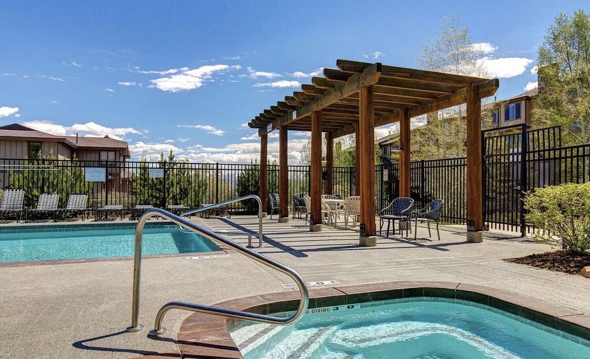 HOA pool