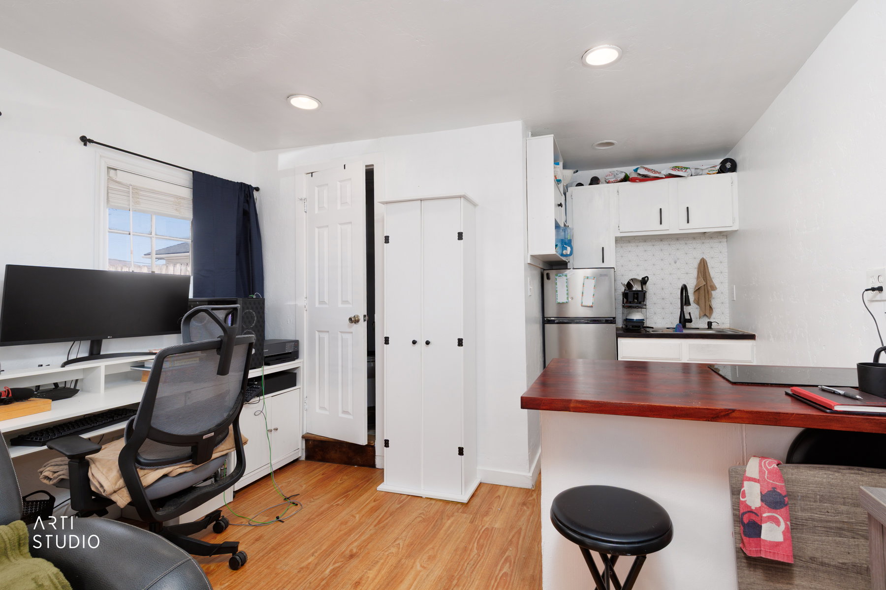 ADU livingroom/kitchen