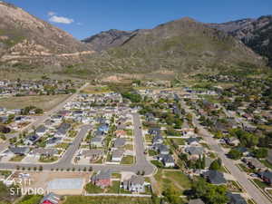 Residential community featuring paved streets and established homes