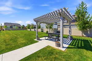 Open space, pergola & picnic table across the street.  Affords beautiful views from the home