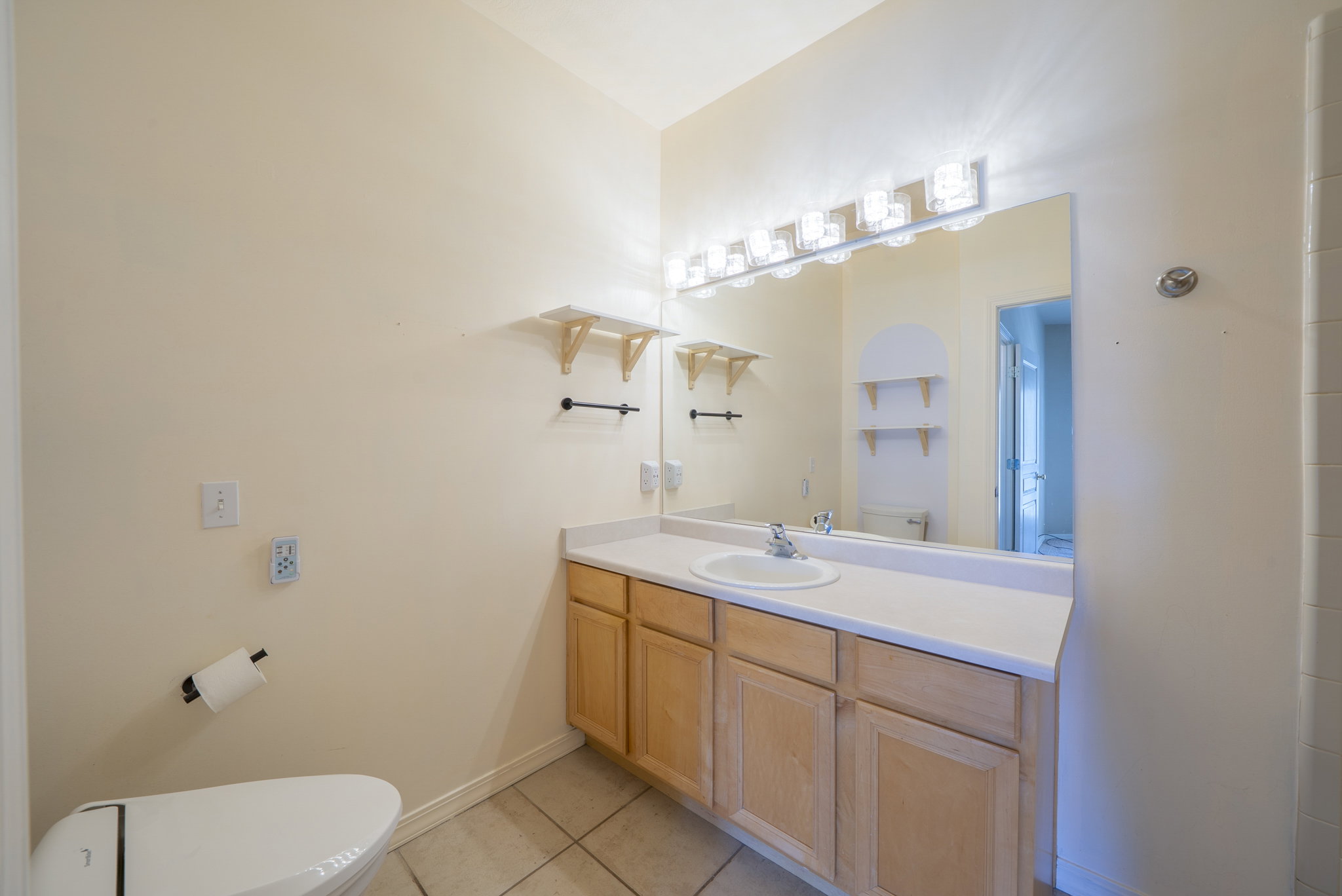 Primary full bathroom