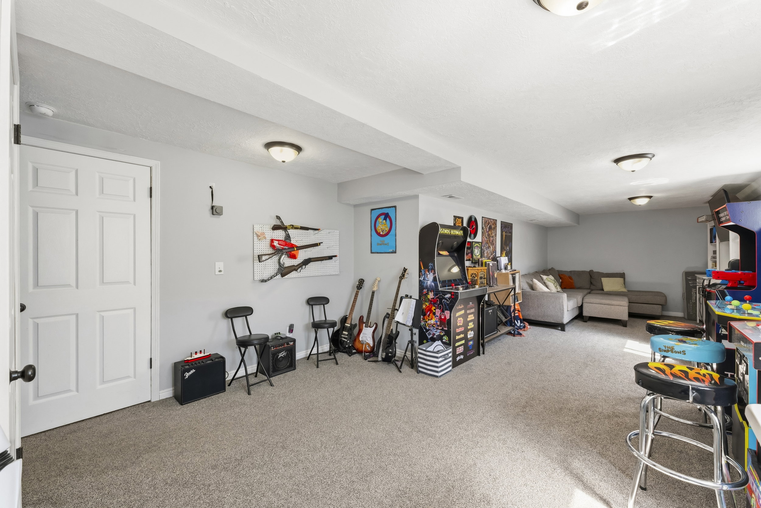 Finished lower level featuring carpeted flooring and recessed lighting