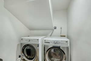 Main level walk in laundry room