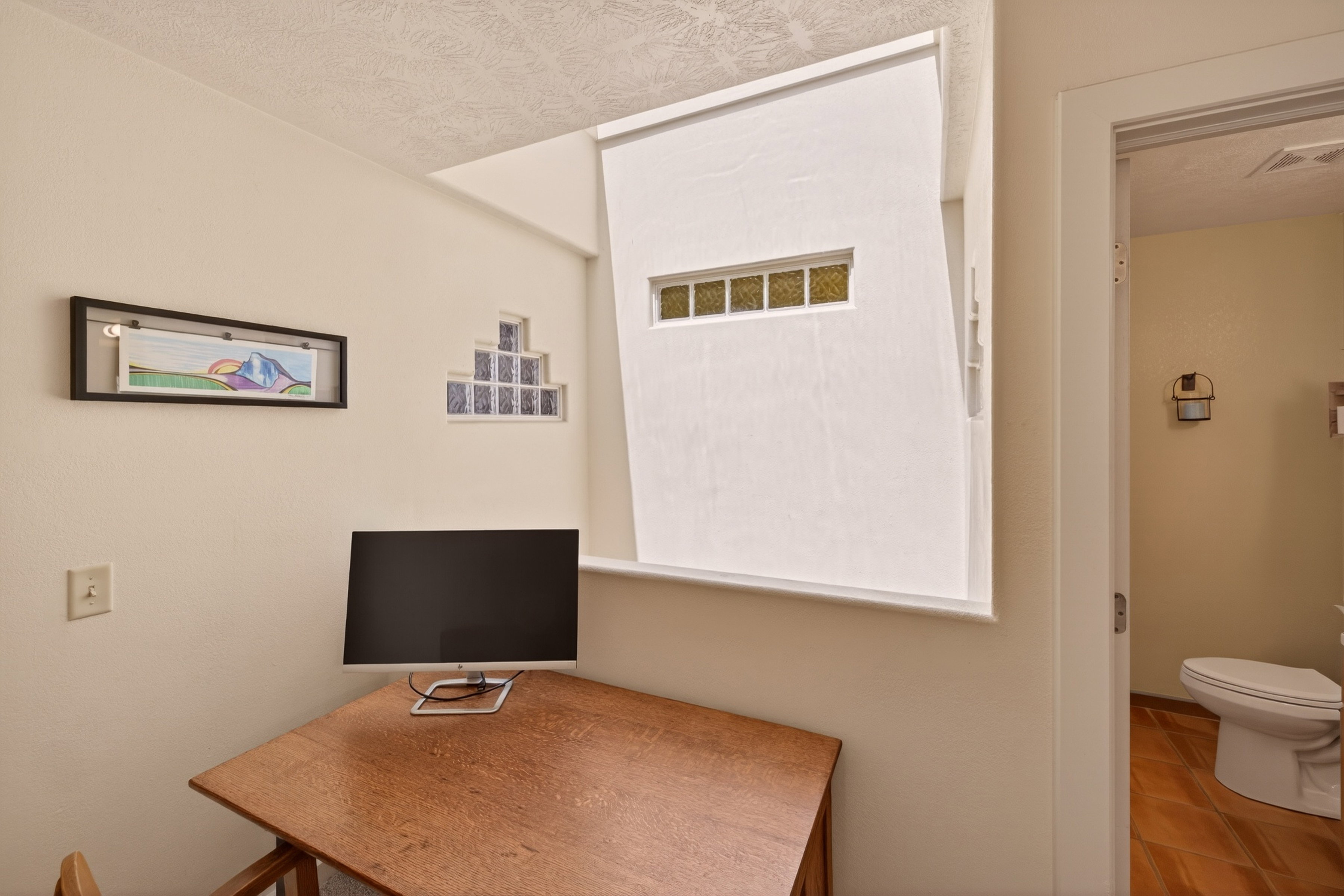 Built-in window with frosted glass accents