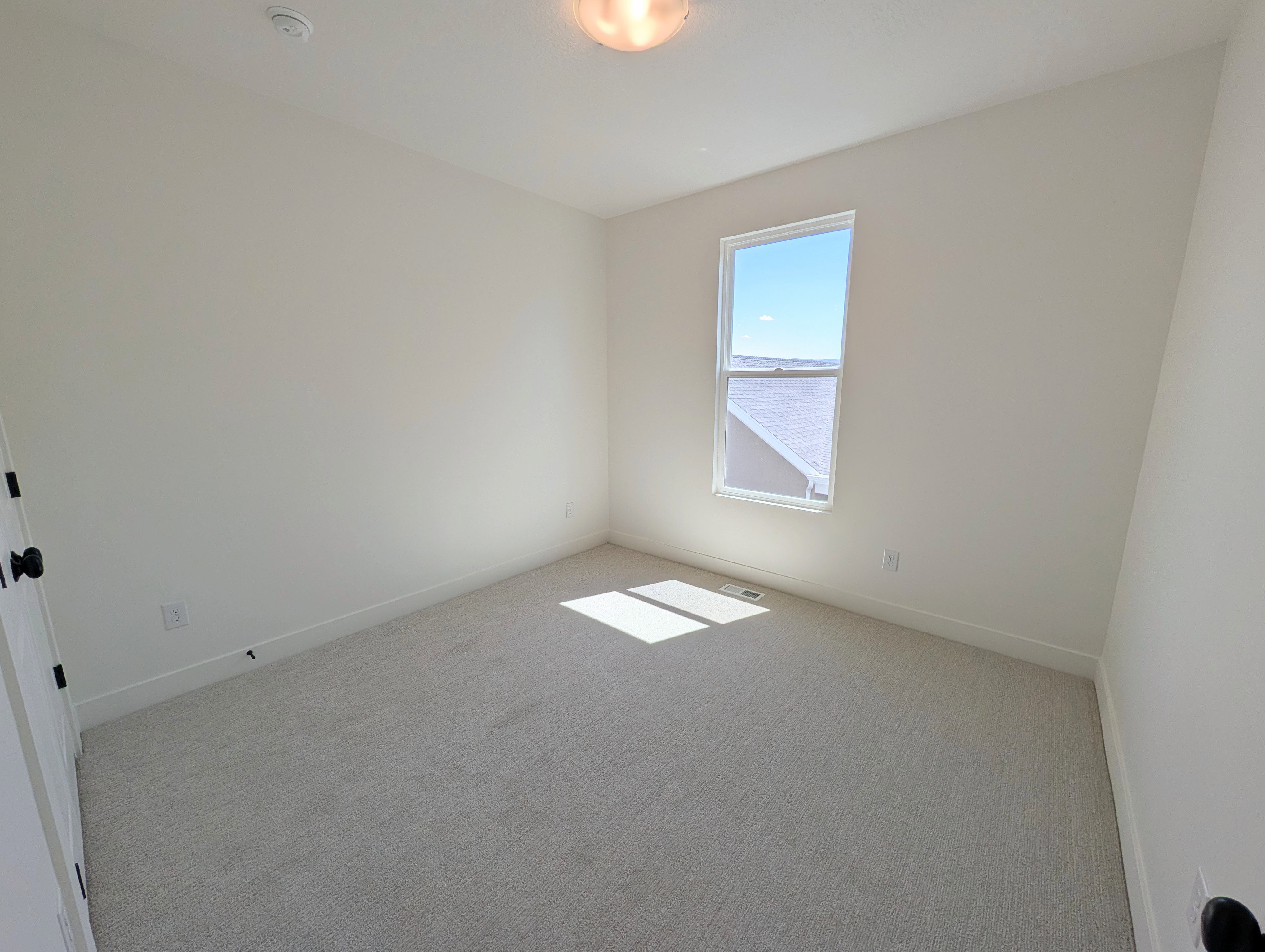 Upper bedroom #4