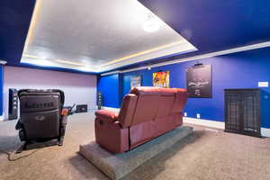Recessed tray ceiling with perimeter lighting