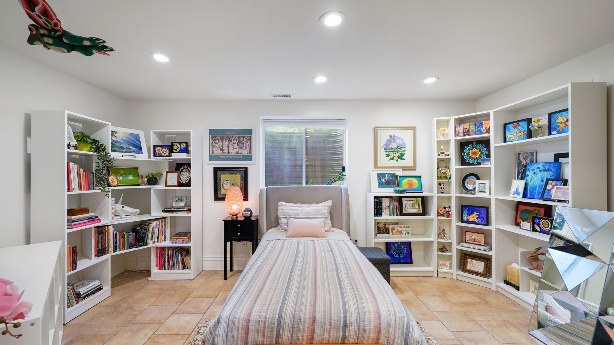 Guest bedroom in basement