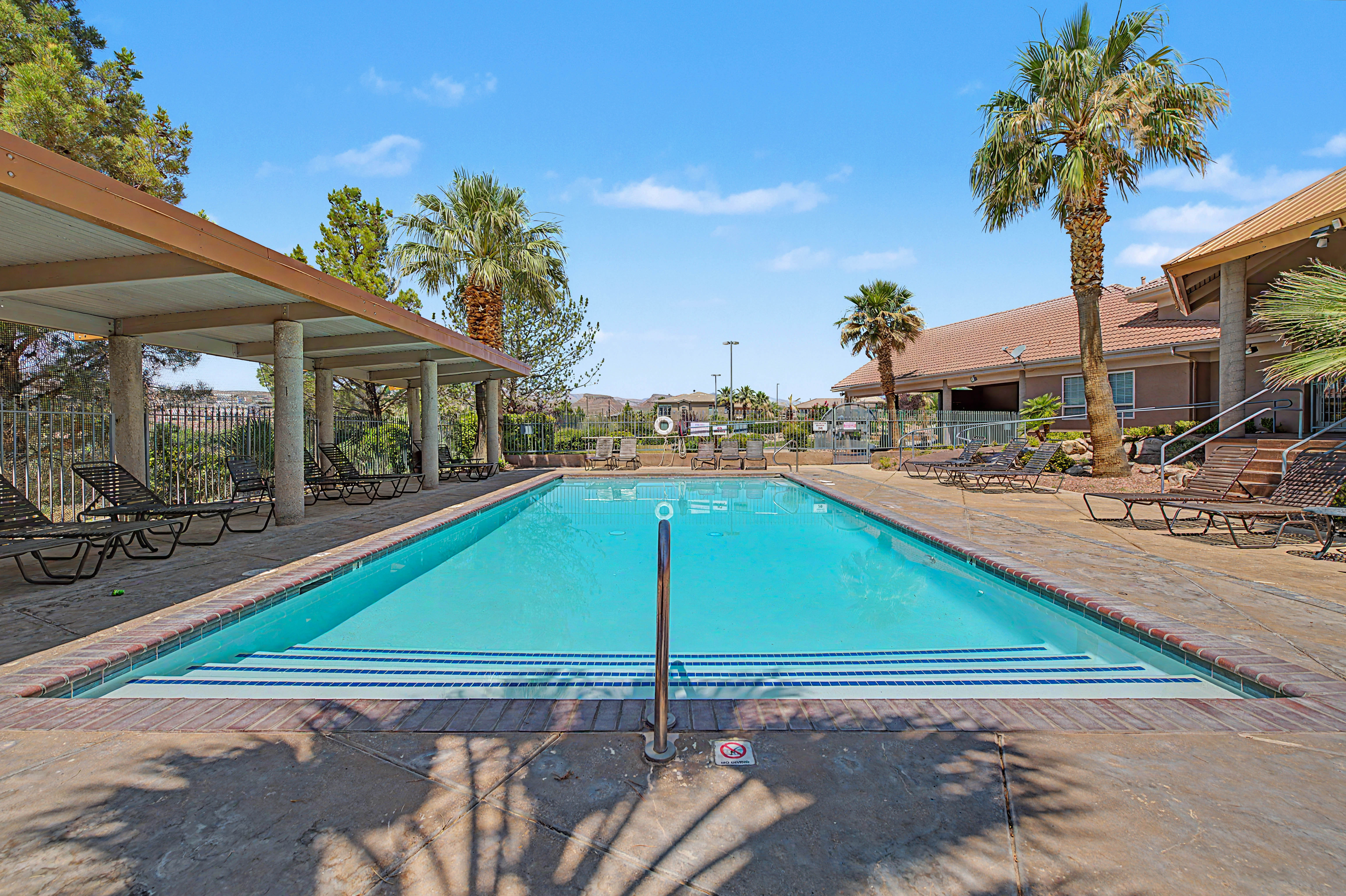 Rec Center Outdoor Pool