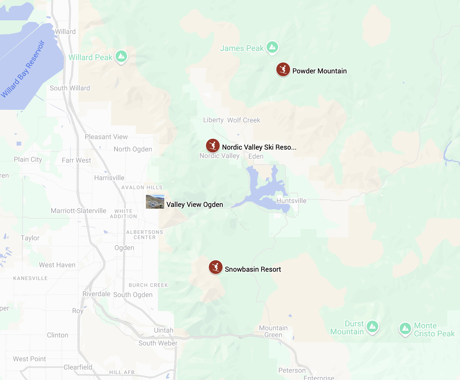 Location Map. Highlighting the property's geographic position relative to regional features and resorts