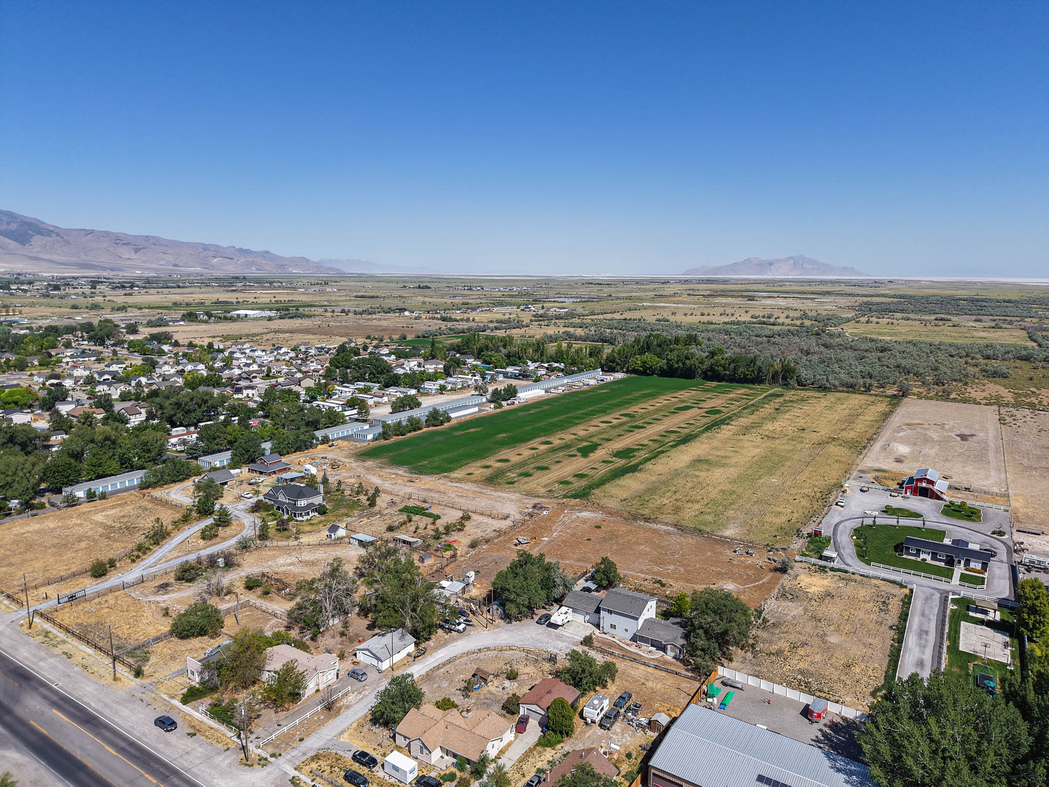 Aerial perspective featuring a residential area with varied lot sizes