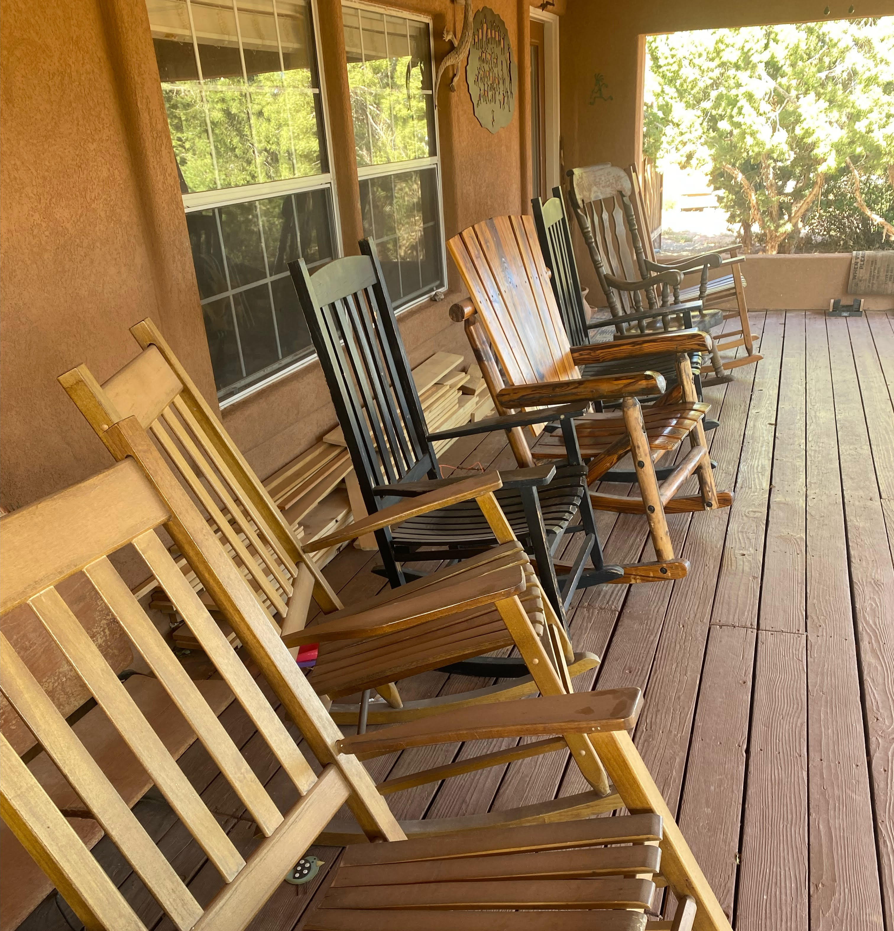 Covered front porch.