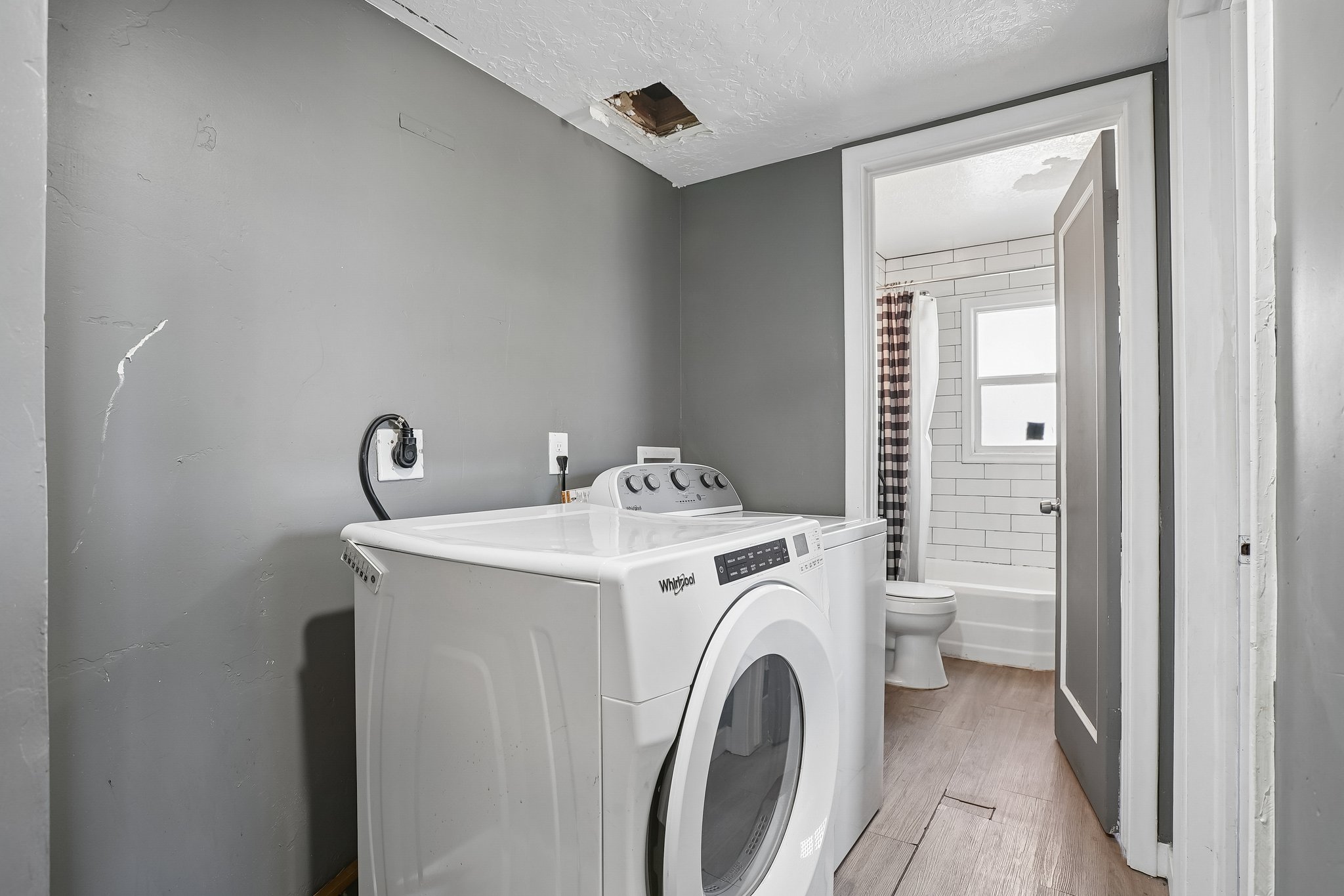 Laundry on Main floor