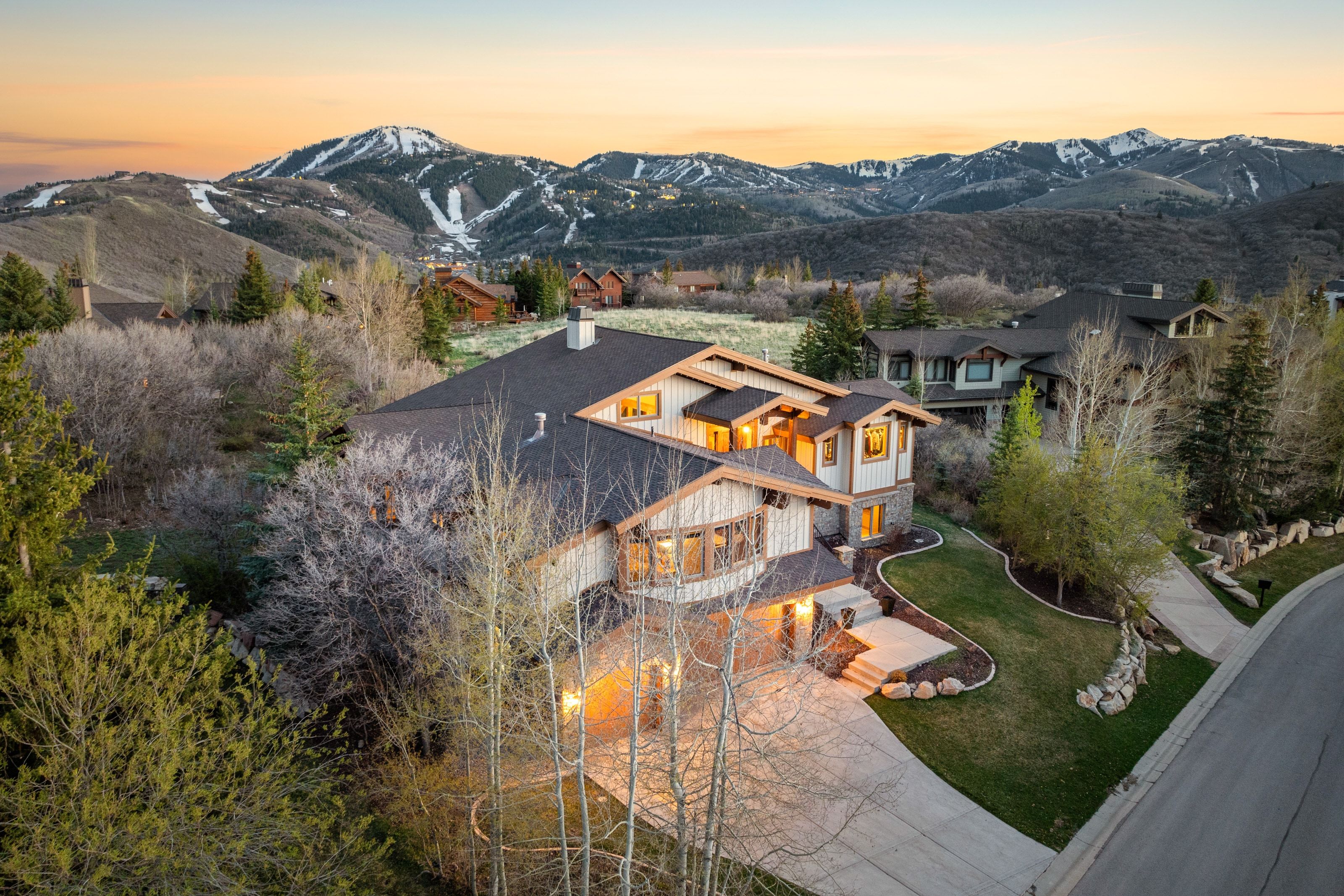 Aerial view at dusk of a mountain view
