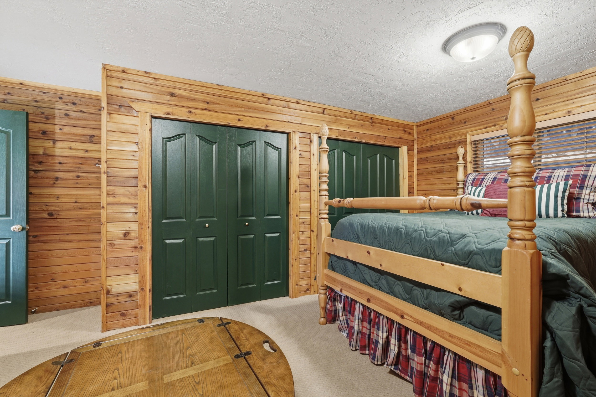 walkout, daylight basement