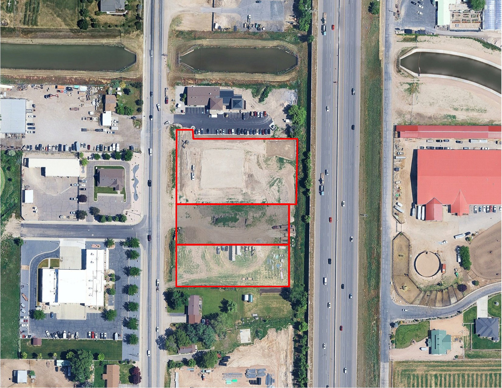 Aerial Map. Highlighting the property boundaries and surrounding infrastructure