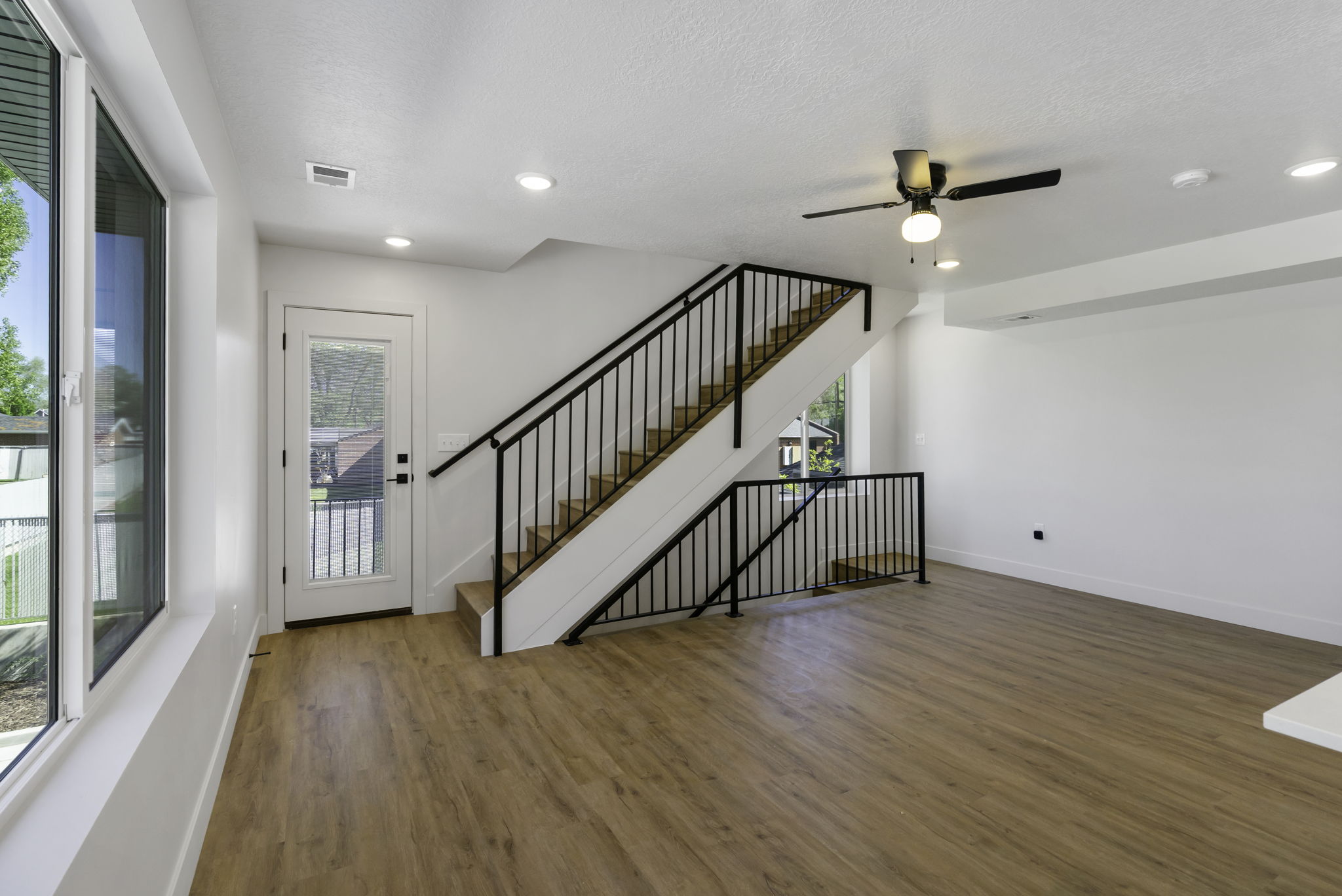 Living room, door to deck