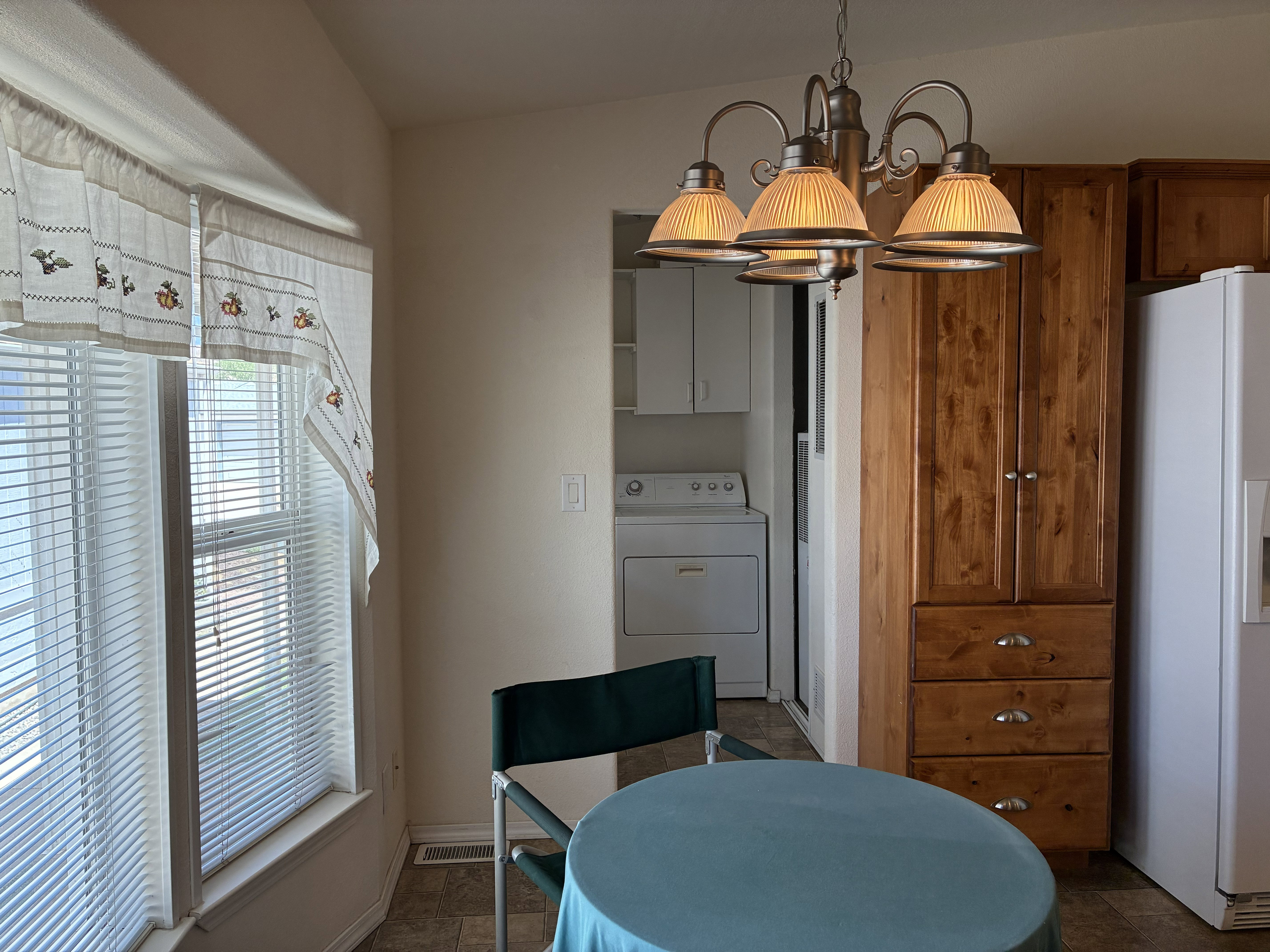 Dining area in kitchen